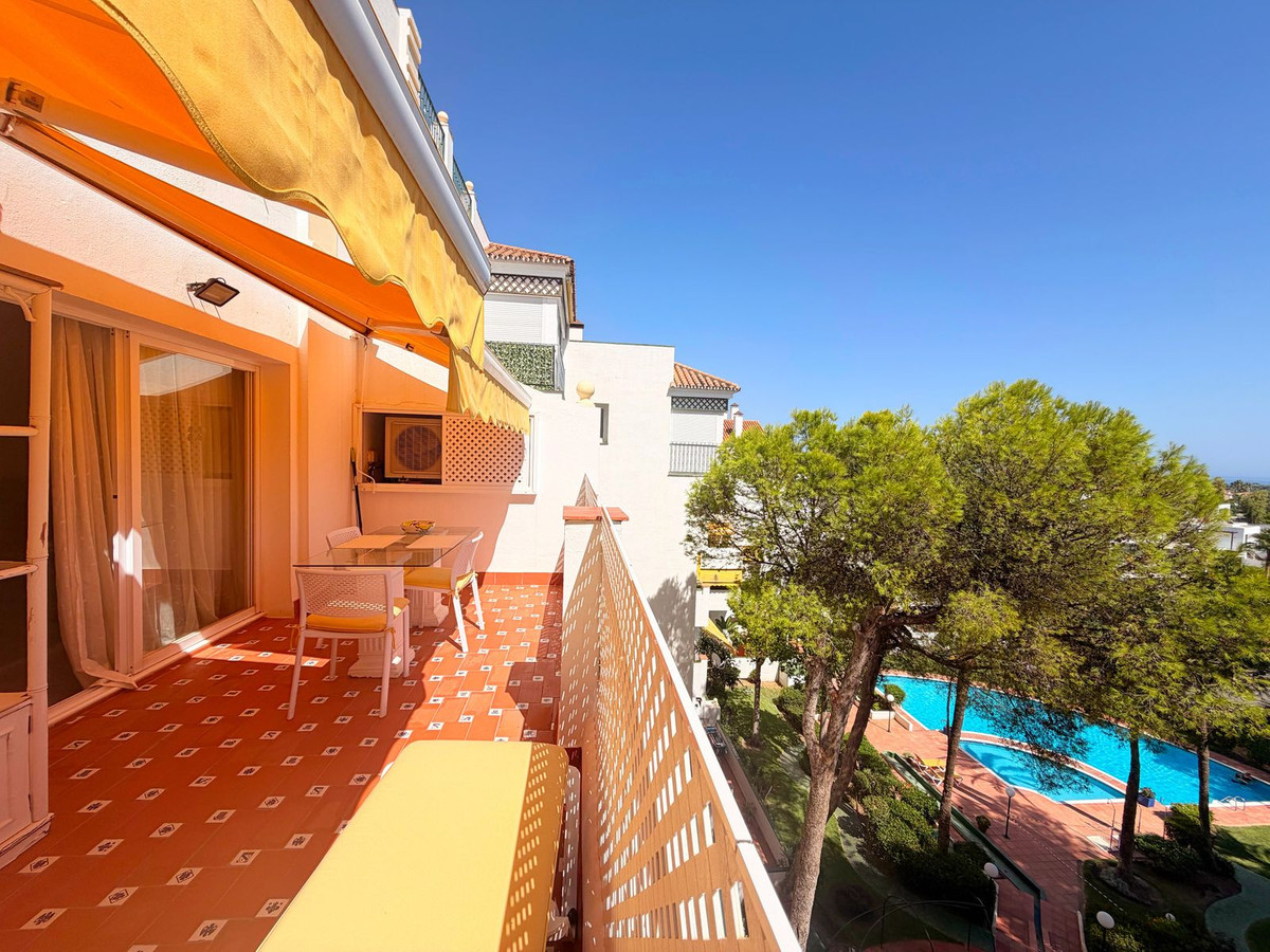 2 Bed Apartment for sale in Estepona Costa Del Sol, Málaga, Spain