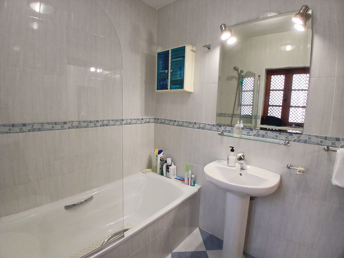 Se vende Adosada de 2 dormitorios en Costa Del Sol, Málaga, España
