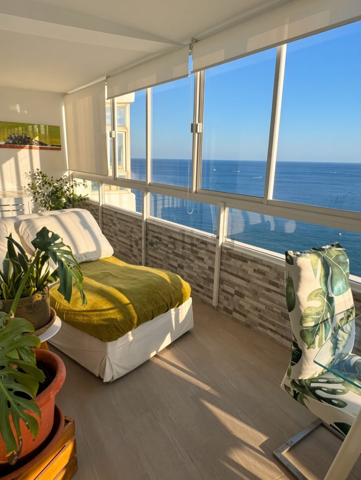 Se vende Apartamento Planta Media de 3 dormitorios en Costa Del Sol, Cadiz, España