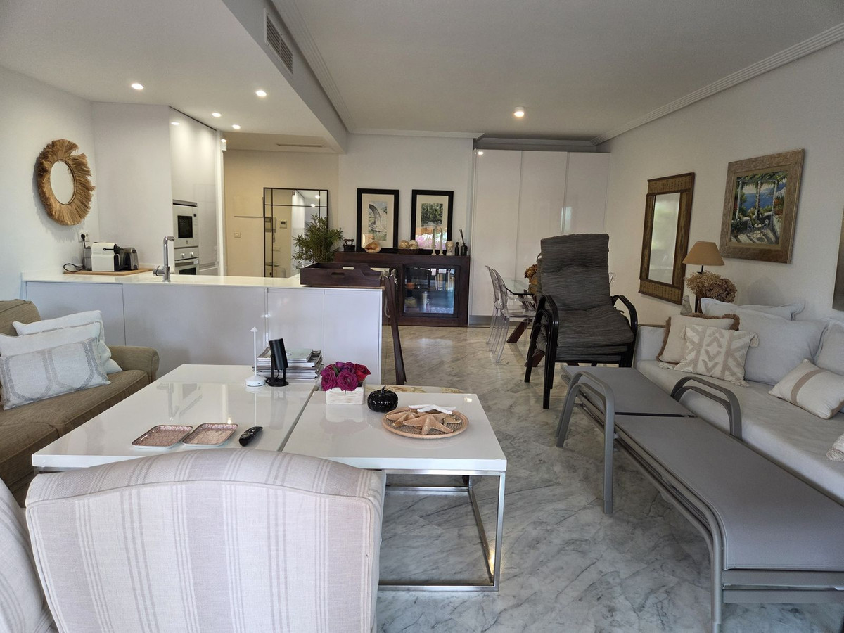 Se vende Apartamento Planta Baja de 2 dormitorios en Costa Del Sol, Málaga, España