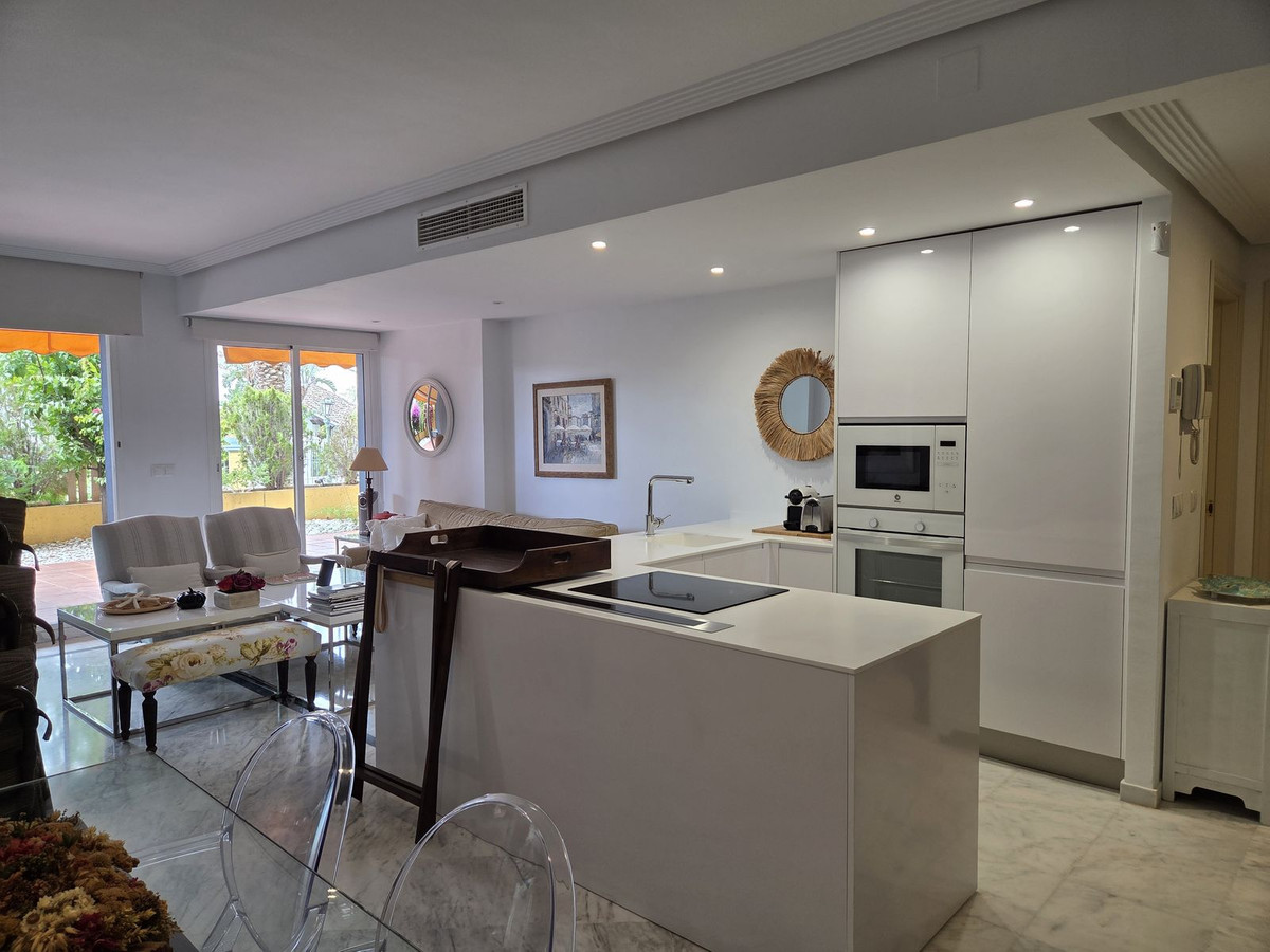 Se vende Apartamento Planta Baja de 2 dormitorios en Costa Del Sol, Málaga, España