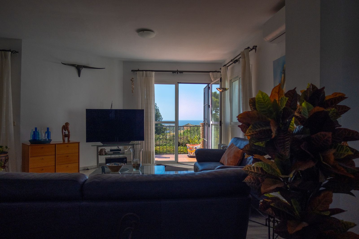 Se vende Villa - Chalet de 3 dormitorios en Costa Del Sol, Málaga, España