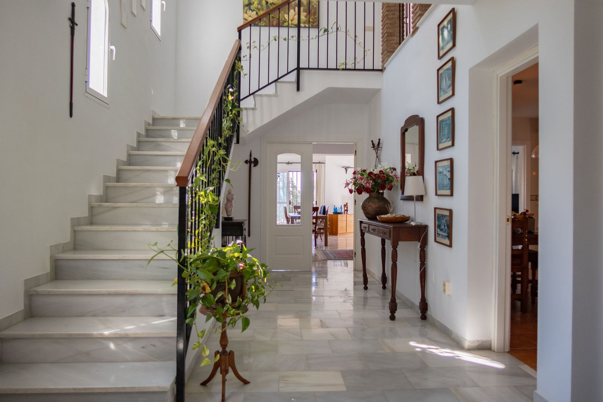 Se vende Villa - Chalet de 3 dormitorios en Costa Del Sol, Málaga, España