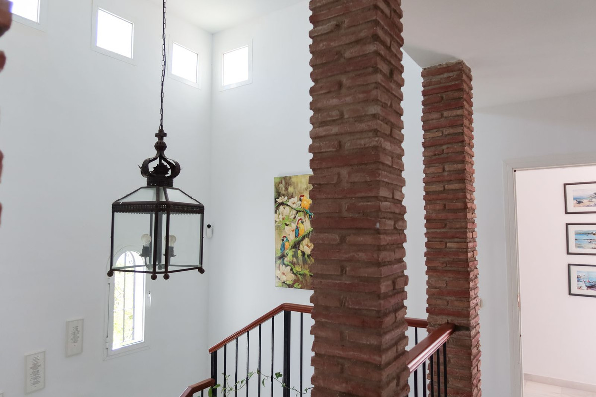 Se vende Villa - Chalet de 3 dormitorios en Costa Del Sol, Málaga, España
