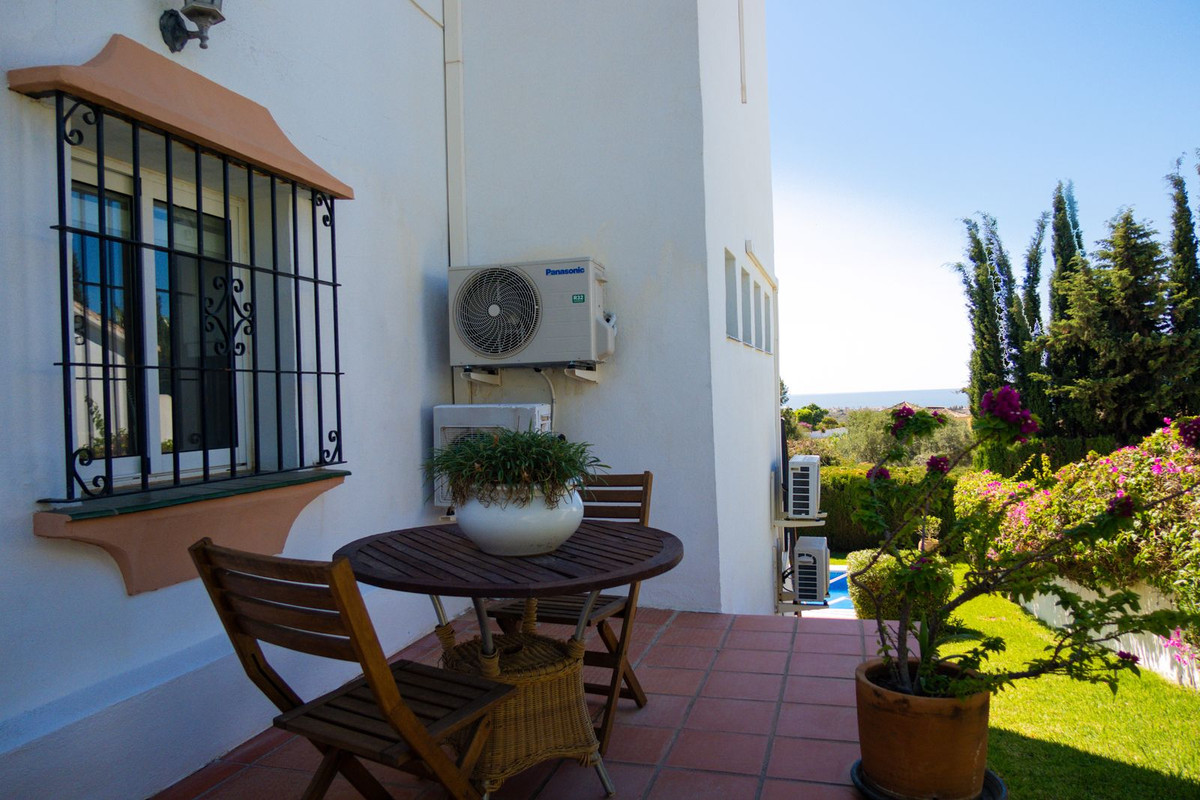 Se vende Villa - Chalet de 3 dormitorios en Costa Del Sol, Málaga, España