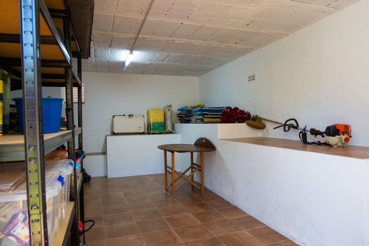 Se vende Villa - Chalet de 3 dormitorios en Costa Del Sol, Málaga, España