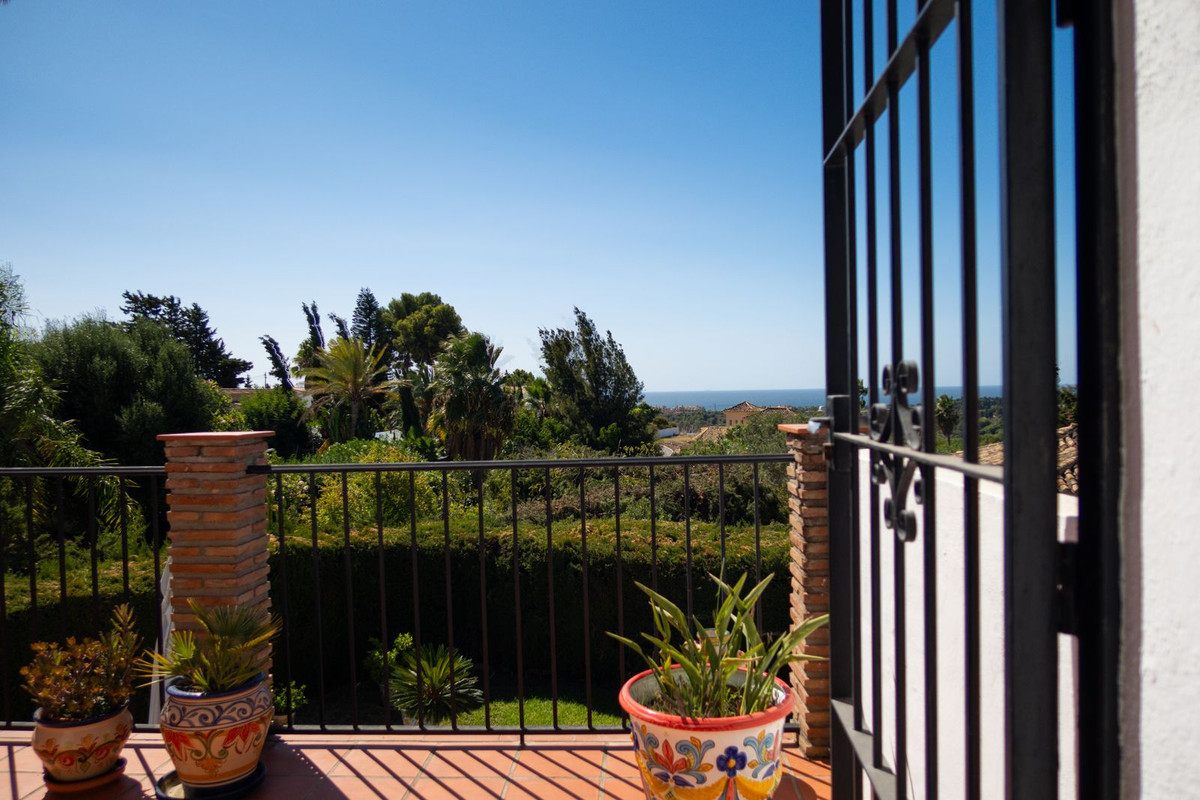Se vende Villa - Chalet de 3 dormitorios en Costa Del Sol, Málaga, España
