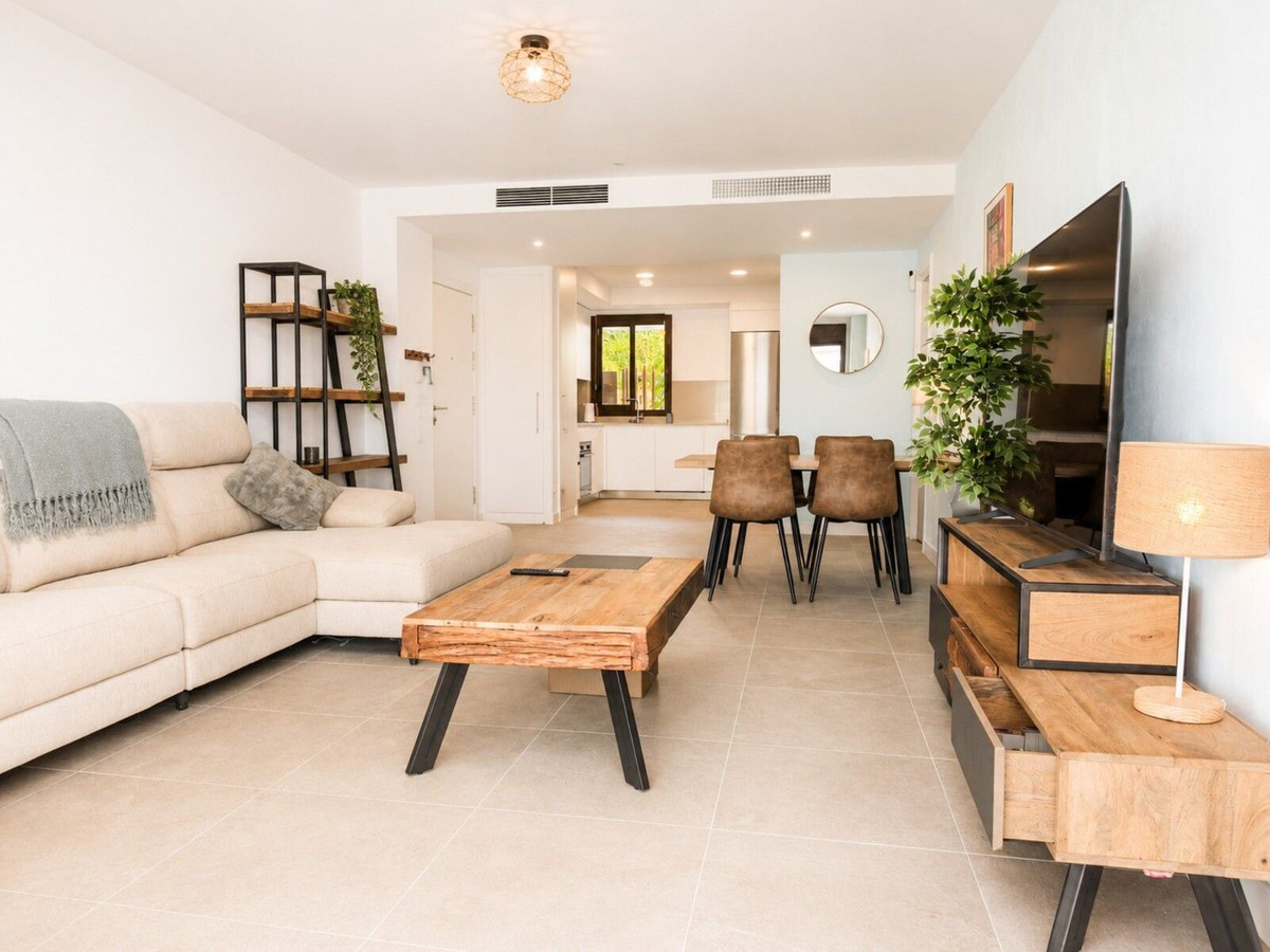 3 Bed Apartment for sale in Estepona Costa Del Sol, Málaga, Spain