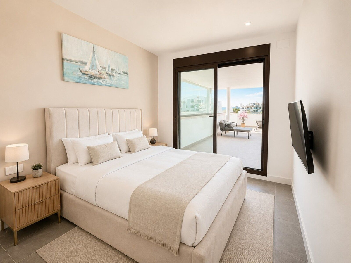 3 Bed Apartment for sale in Estepona Costa Del Sol, Málaga, Spain