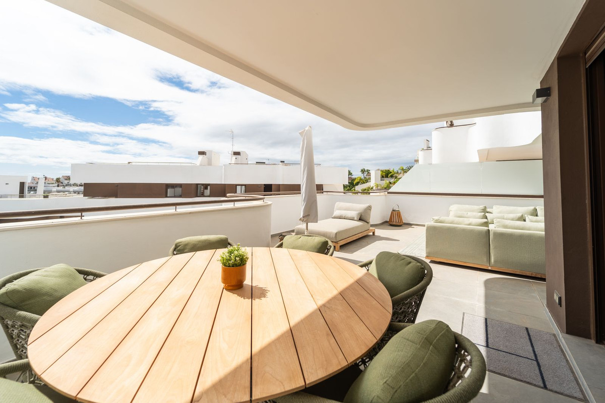 Se vende Apartamento Planta Media de 3 dormitorios en Costa Del Sol, Málaga, España