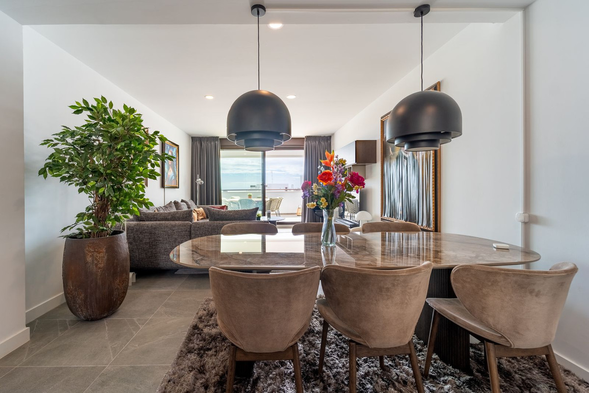 Se vende Apartamento Planta Media de 3 dormitorios en Costa Del Sol, Málaga, España