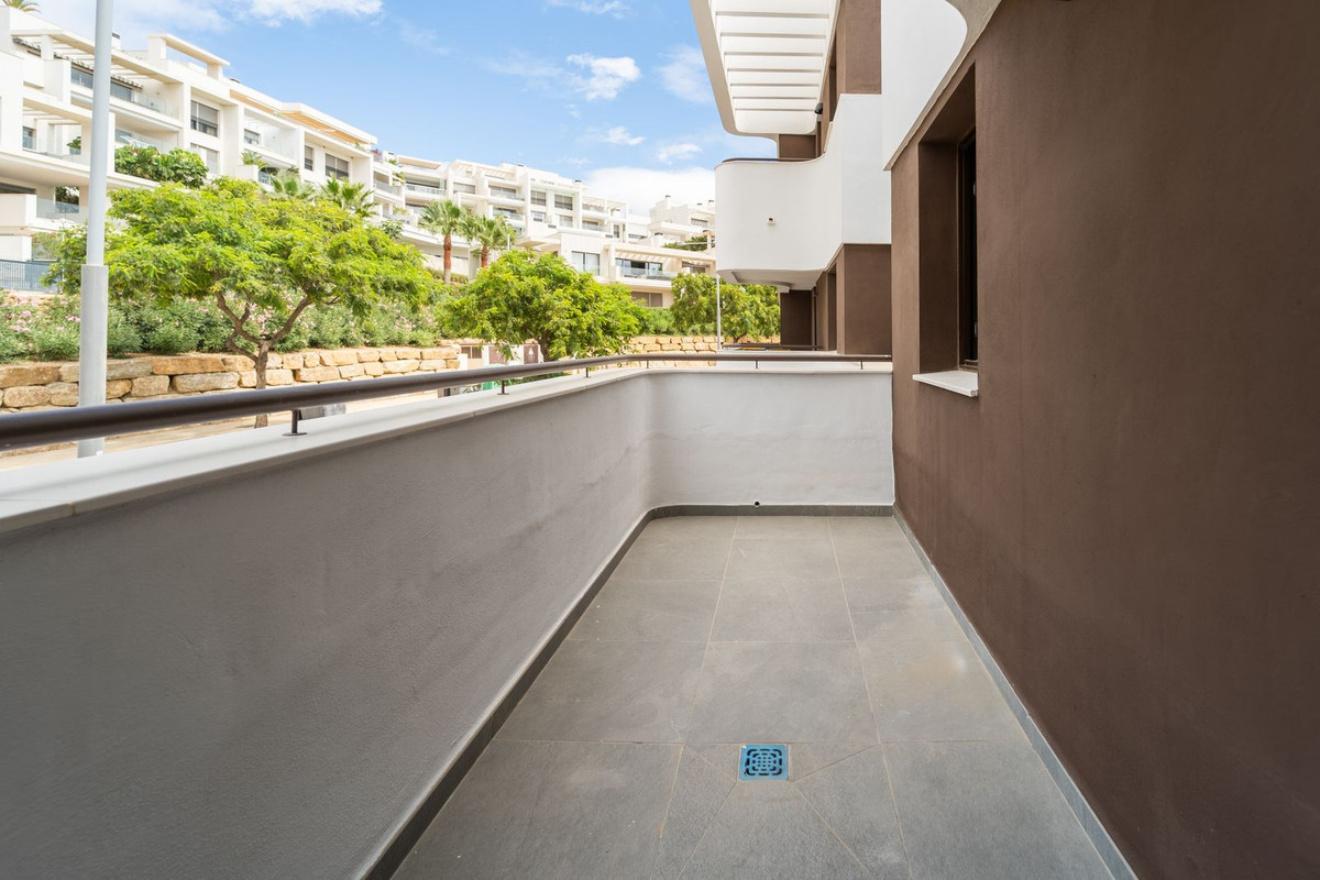 Se vende Apartamento Planta Media de 3 dormitorios en Costa Del Sol, Málaga, España