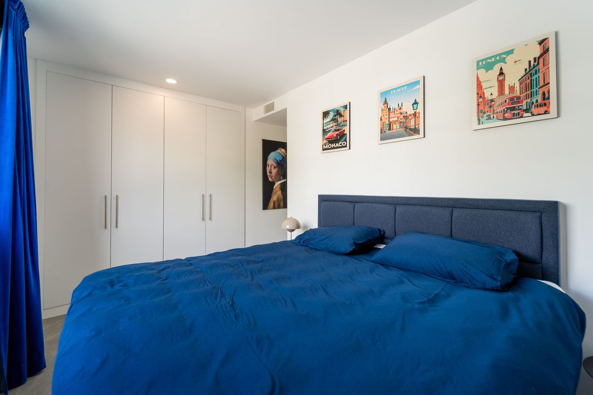 Se vende Apartamento Planta Media de 3 dormitorios en Costa Del Sol, Málaga, España