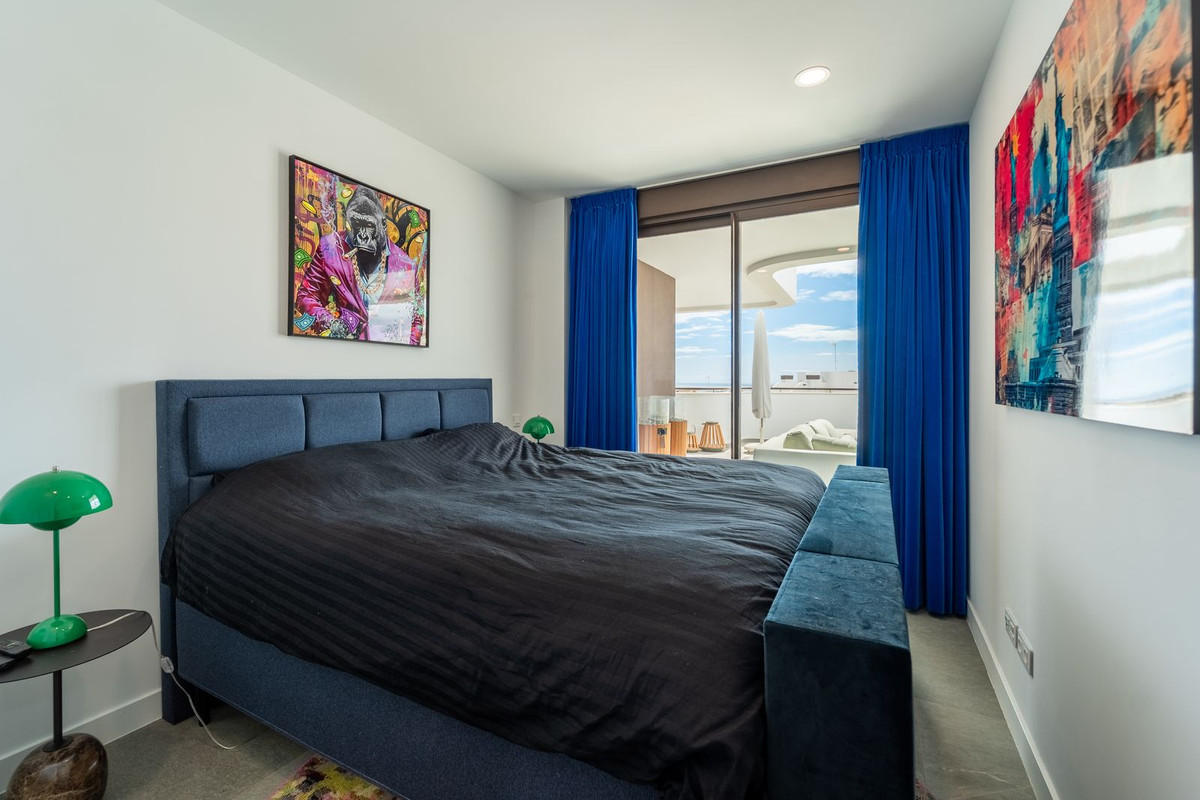 Se vende Apartamento Planta Media de 3 dormitorios en Costa Del Sol, Málaga, España