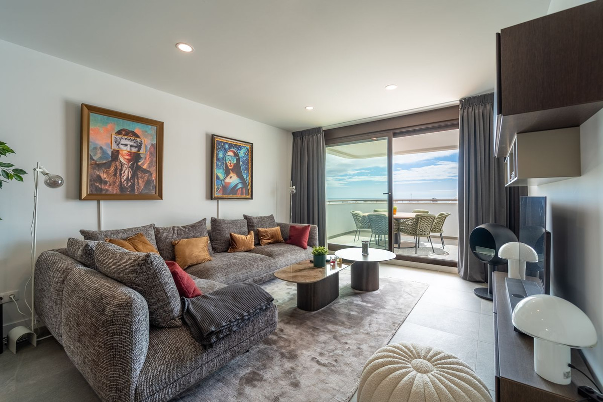 Se vende Apartamento Planta Media de 3 dormitorios en Costa Del Sol, Málaga, España