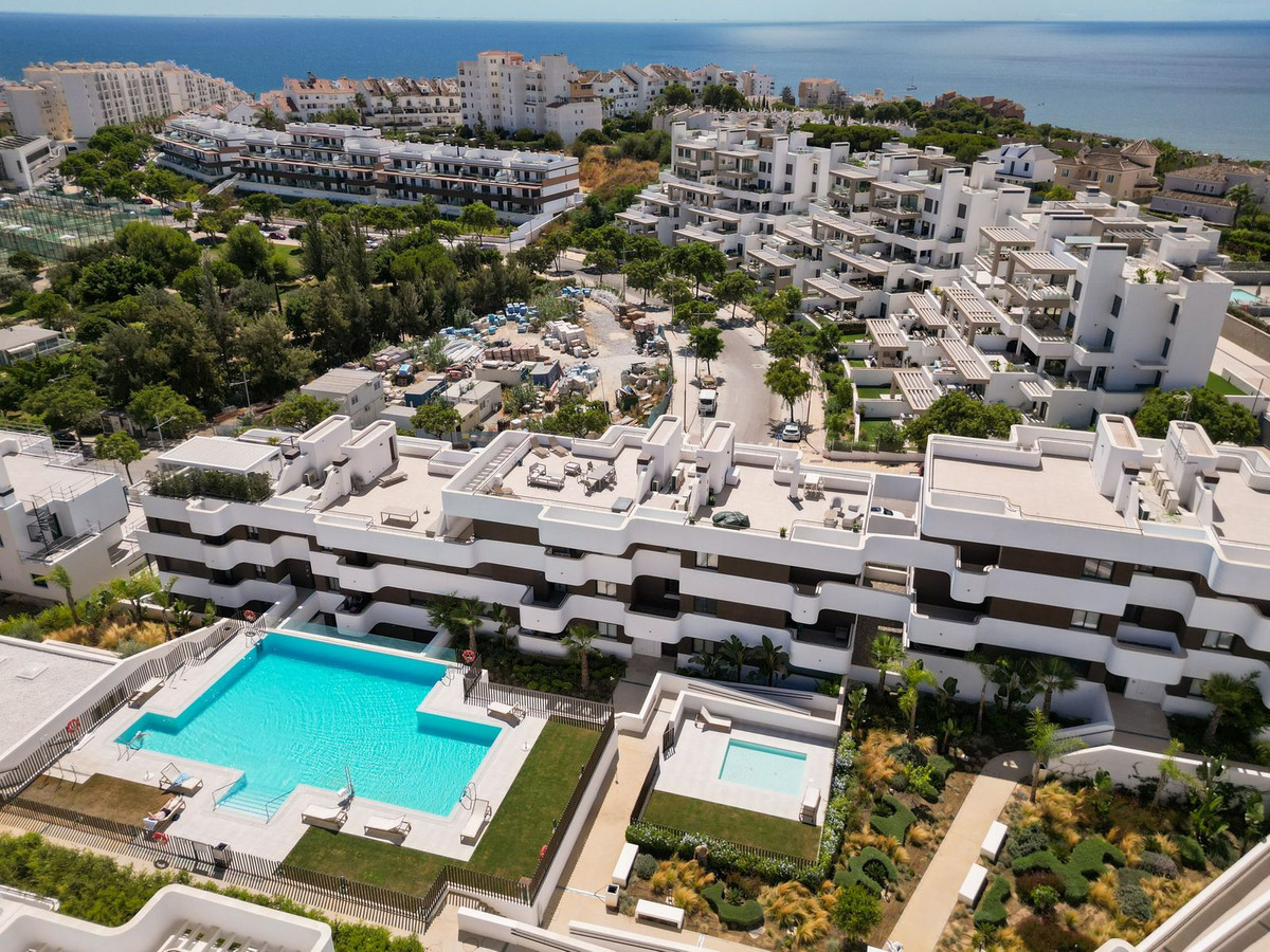 Se vende Apartamento Planta Media de 3 dormitorios en Costa Del Sol, Málaga, España