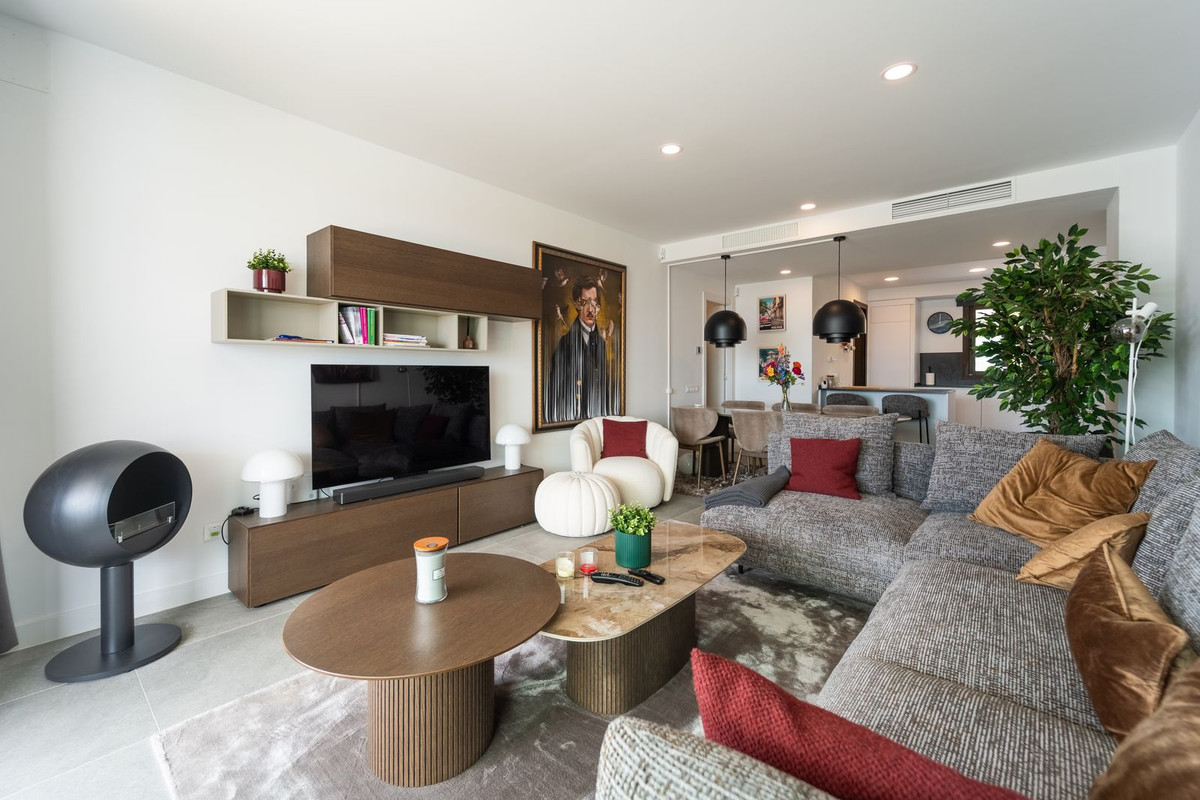 Se vende Apartamento Planta Media de 3 dormitorios en Costa Del Sol, Málaga, España
