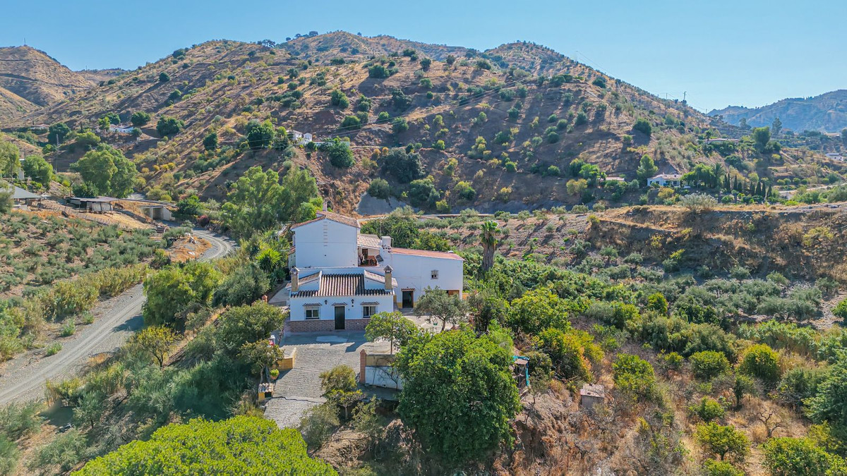 Se vende Finca - Cortijo de 3 dormitorios en Costa Del Sol, Málaga, España