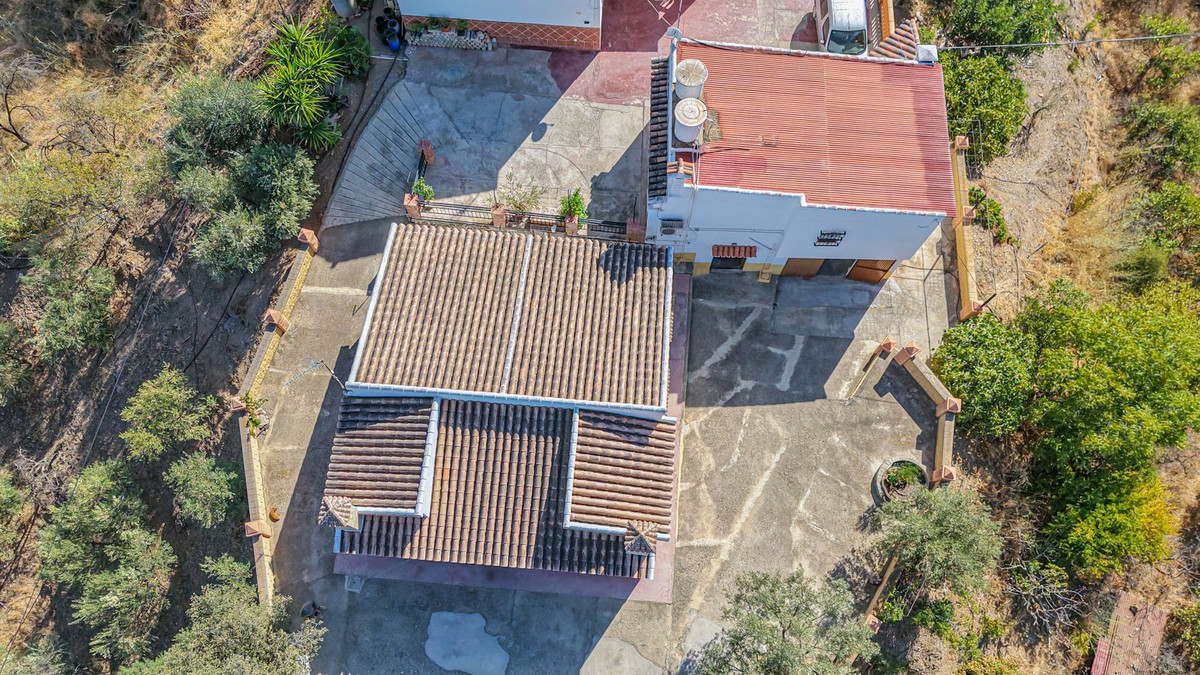 Se vende Finca - Cortijo de 3 dormitorios en Costa Del Sol, Málaga, España