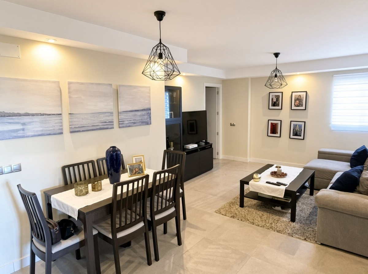 Se vende Apartamento Planta Media de 3 dormitorios en Costa Del Sol, Málaga, España