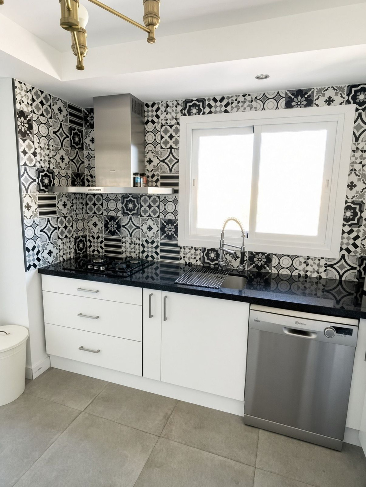 Se vende Apartamento Planta Media de 3 dormitorios en Costa Del Sol, Málaga, España