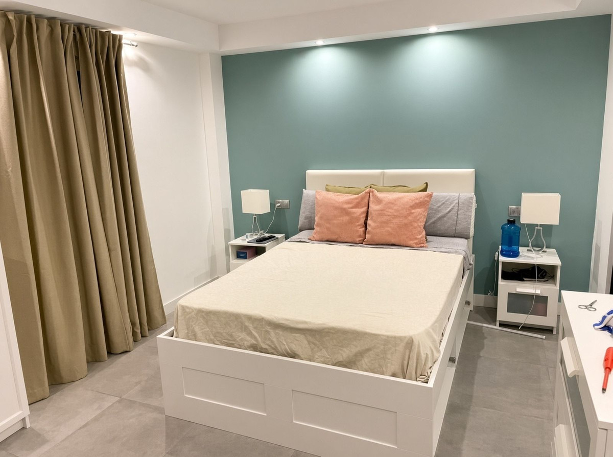 Se vende Apartamento Planta Media de 3 dormitorios en Costa Del Sol, Málaga, España