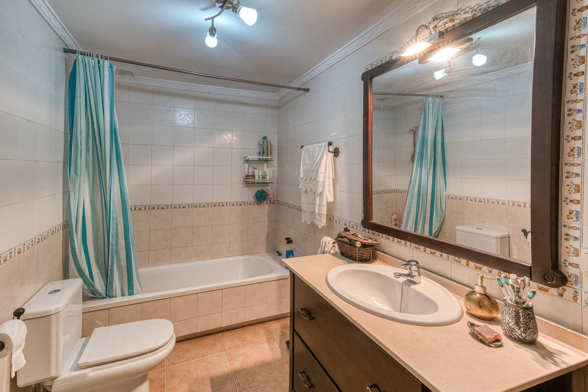 Se vende Adosada de 4 dormitorios en Costa Del Sol, Málaga, España