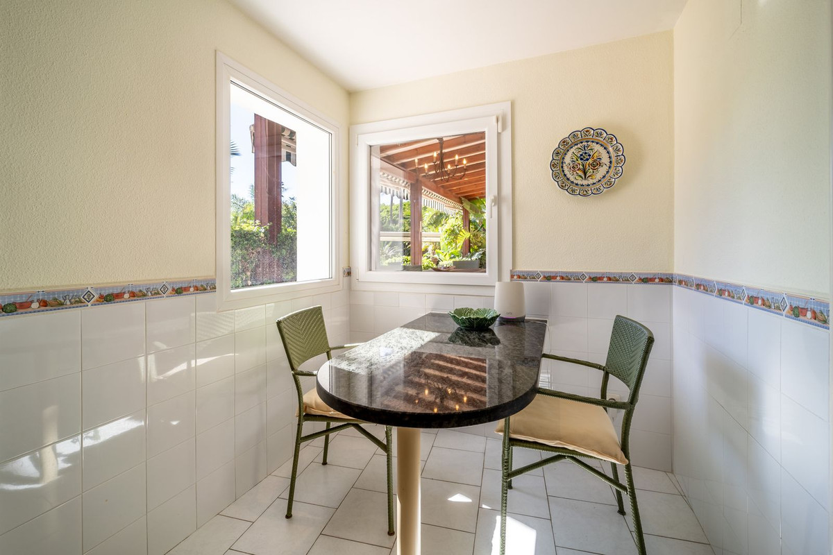 4 Bed Townhouse for sale in Marbesa Costa Del Sol, Málaga, Spain