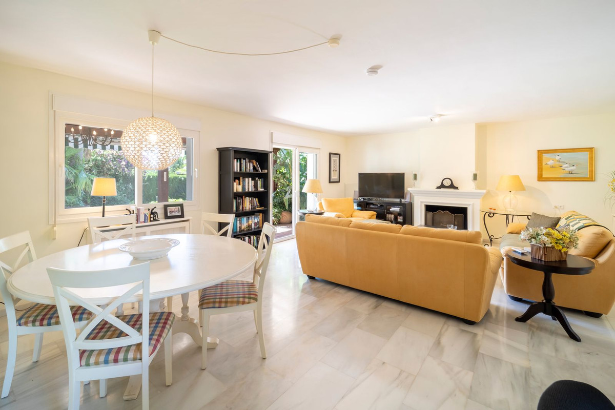 4 Bed Townhouse for sale in Marbesa Costa Del Sol, Málaga, Spain