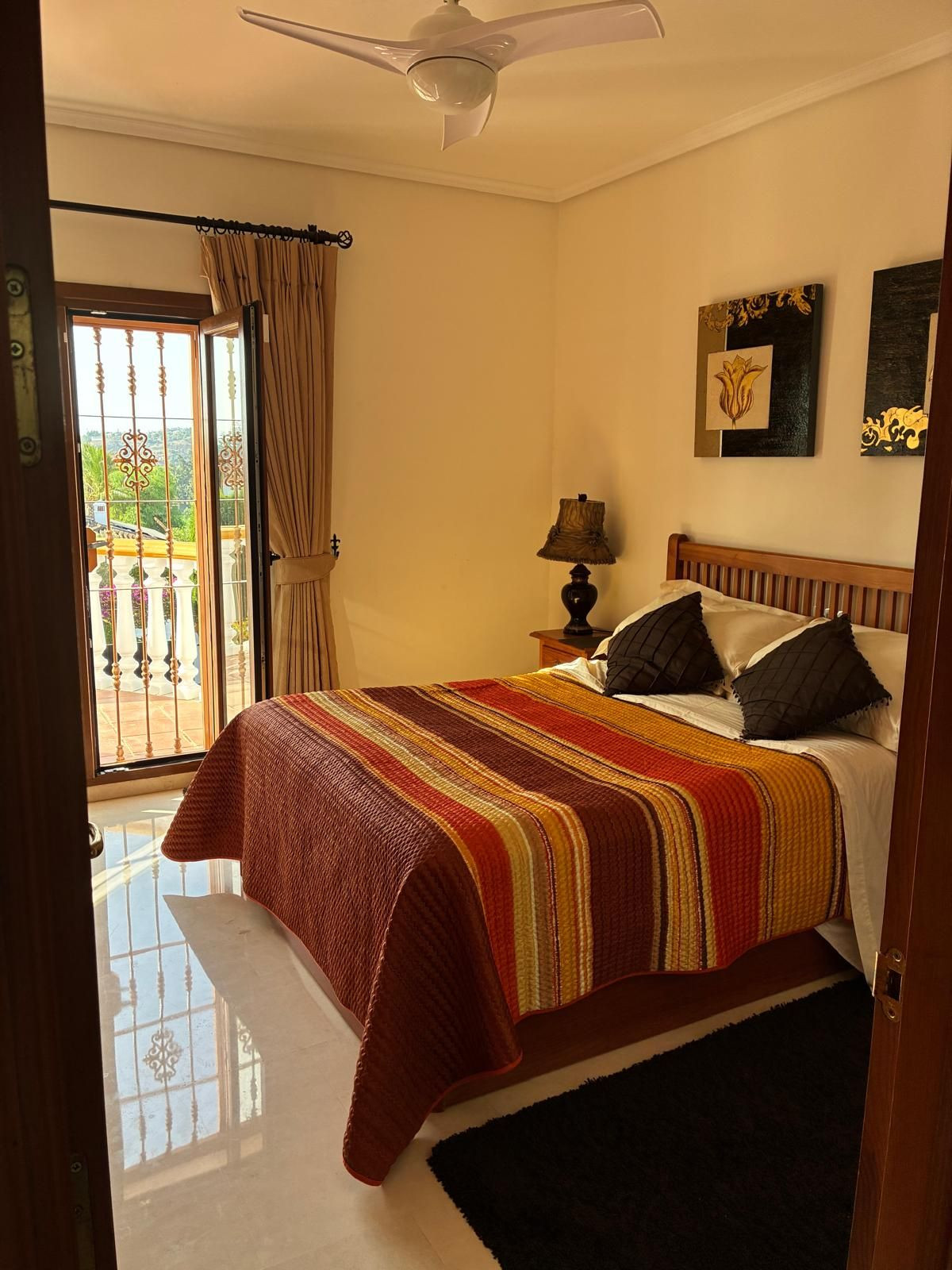 Se vende Villa - Chalet de 4 dormitorios en Costa Del Sol, Málaga, España