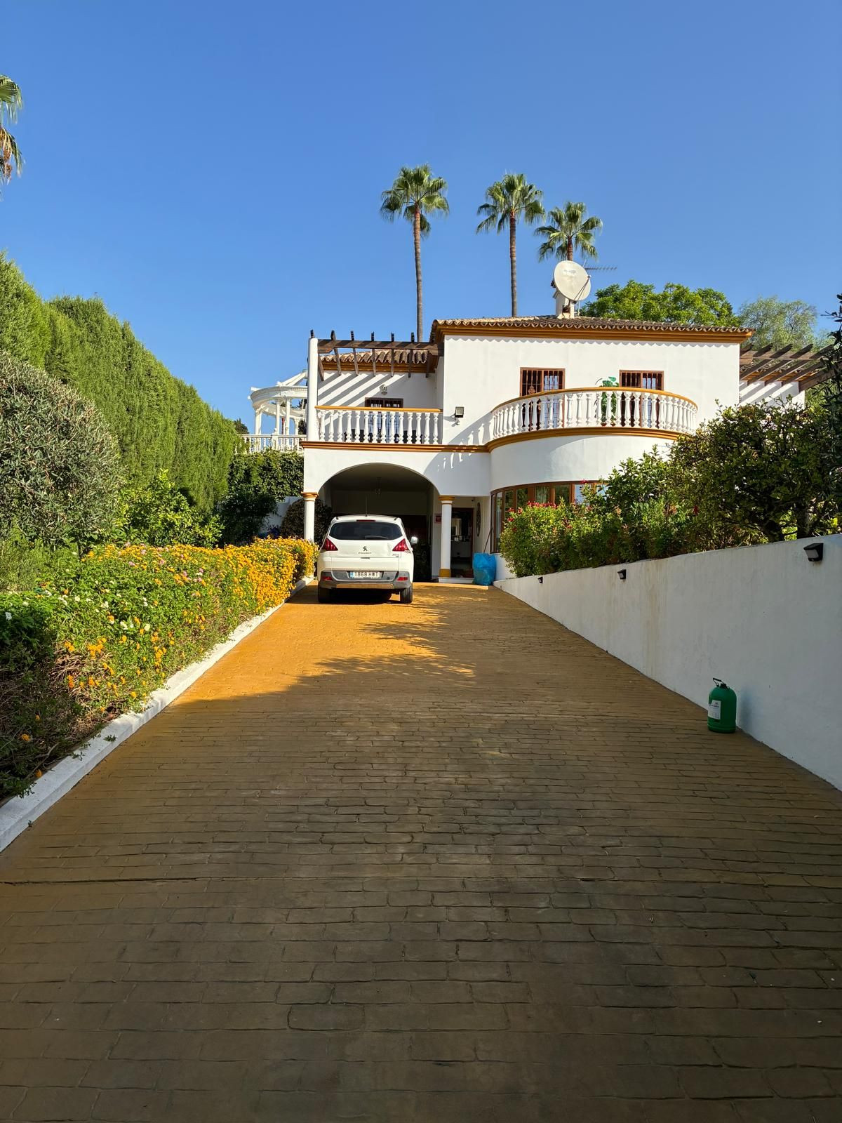 Se vende Villa - Chalet de 4 dormitorios en Costa Del Sol, Málaga, España
