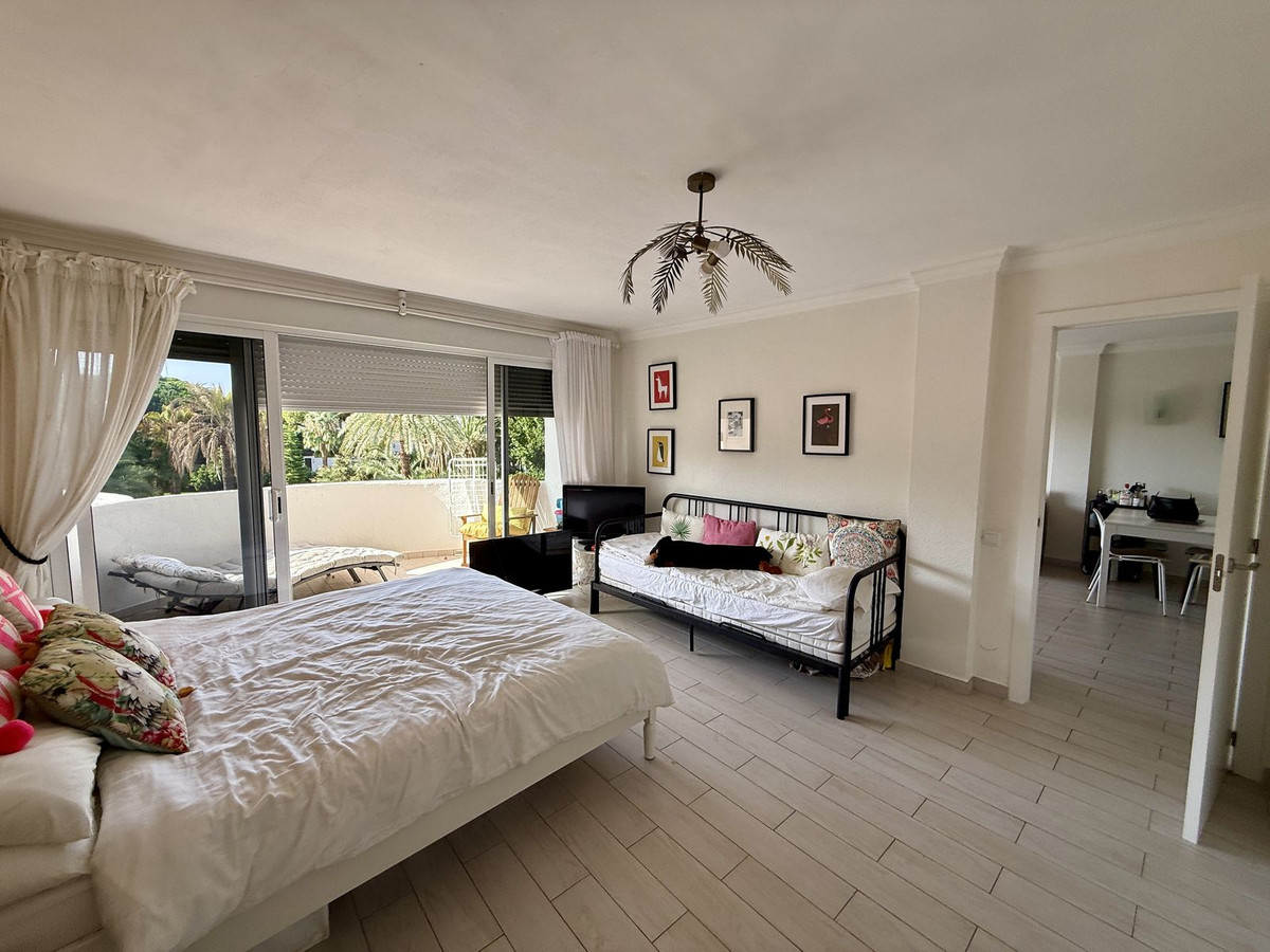 1 Bed Apartment for sale in Marbesa Costa Del Sol, Málaga, Spain