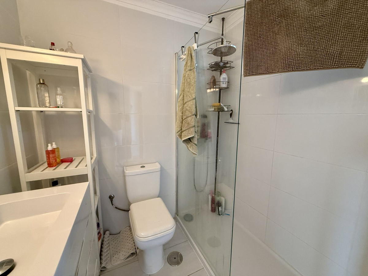 1 Bed Apartment for sale in Marbesa Costa Del Sol, Málaga, Spain