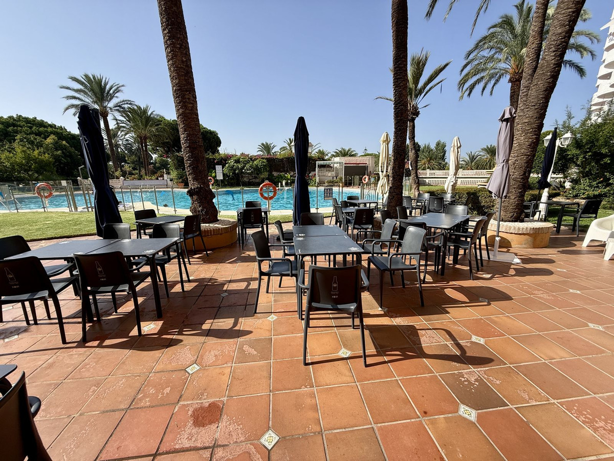 1 Bed Apartment for sale in Marbesa Costa Del Sol, Málaga, Spain