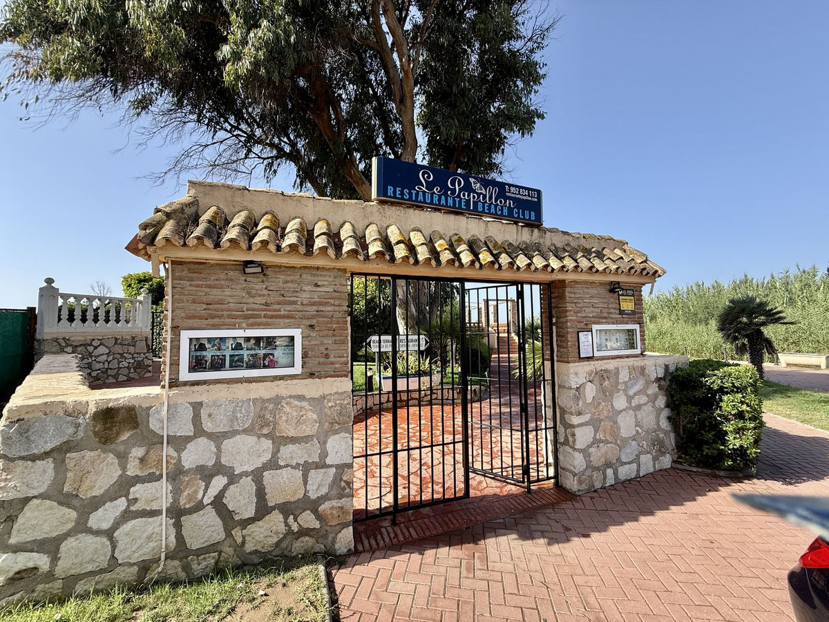 1 Bed Apartment for sale in Marbesa Costa Del Sol, Málaga, Spain