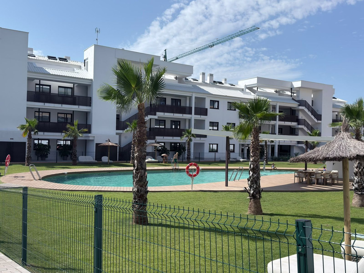 2 Bed Apartment for sale in Fuengirola Costa Del Sol, Málaga, Spain