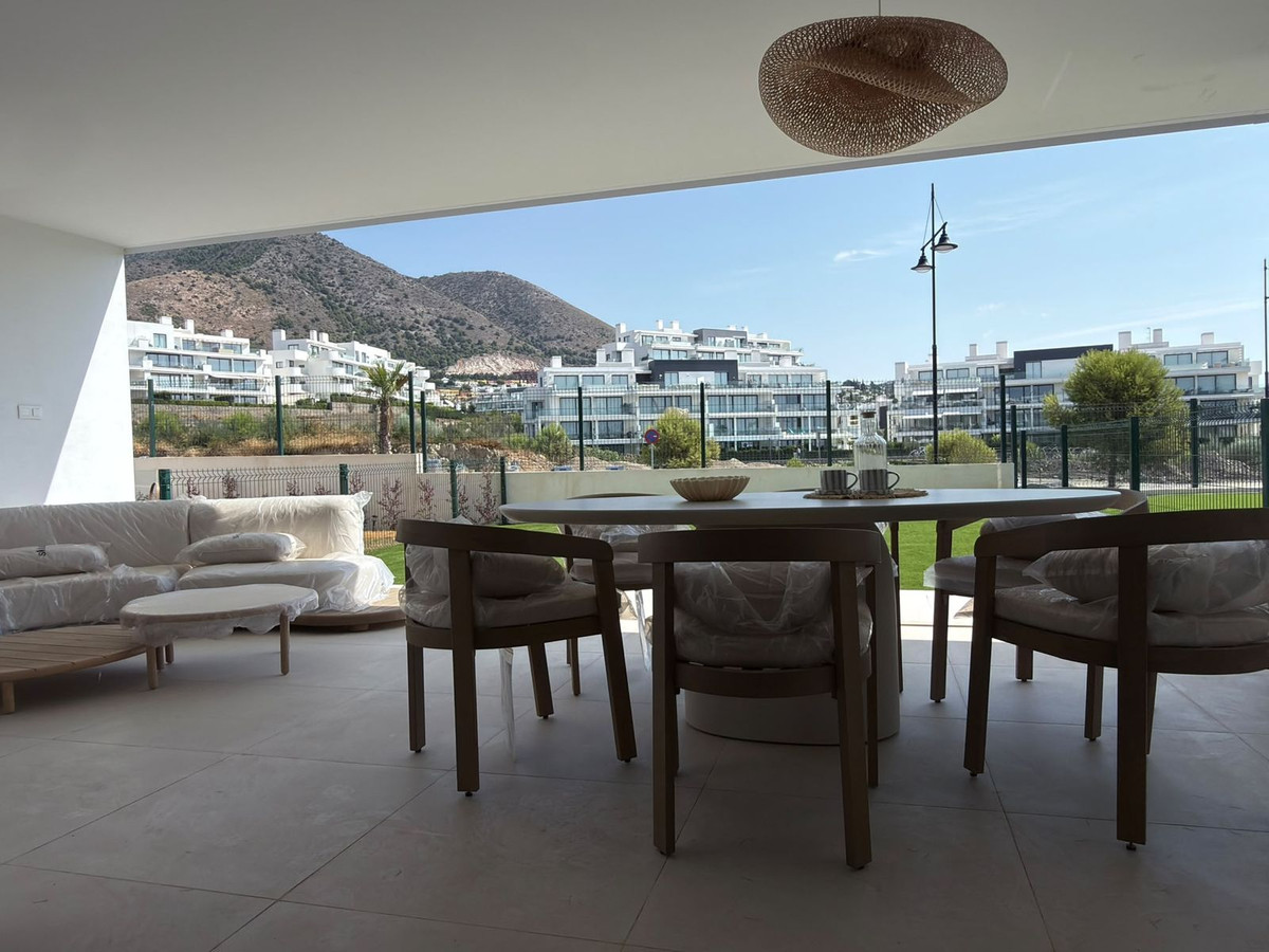 2 Bed Apartment for sale in Fuengirola Costa Del Sol, Málaga, Spain