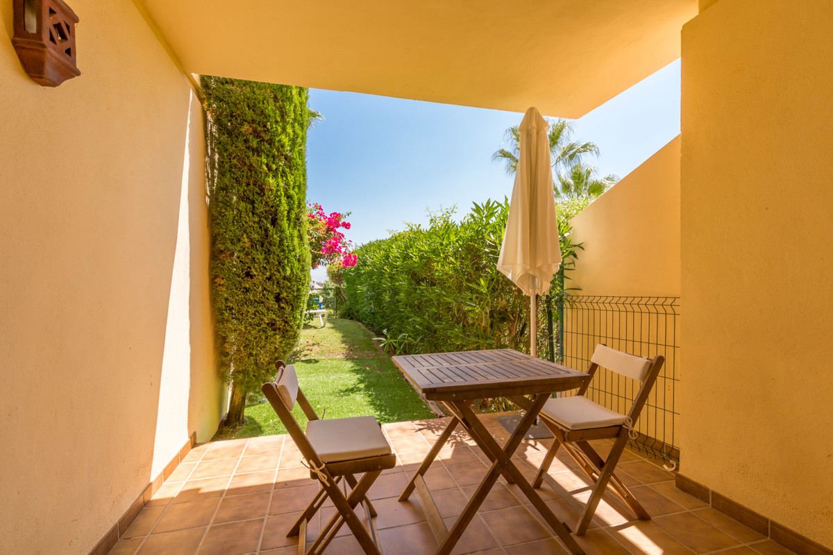 Se vende Apartamento Planta Baja de 3 dormitorios en Costa Del Sol, Málaga, España