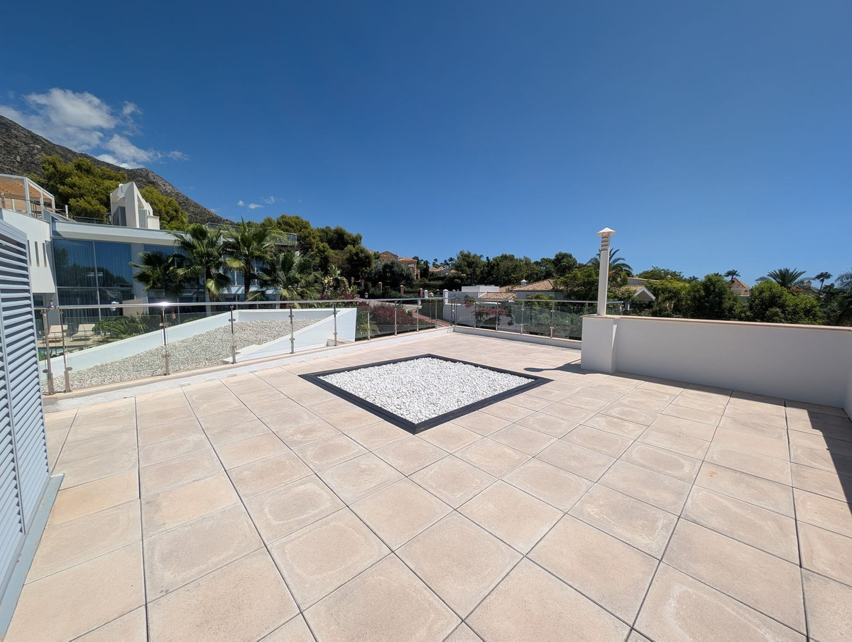 Se vende Pareada de 5 dormitorios en Costa Del Sol, Málaga, España