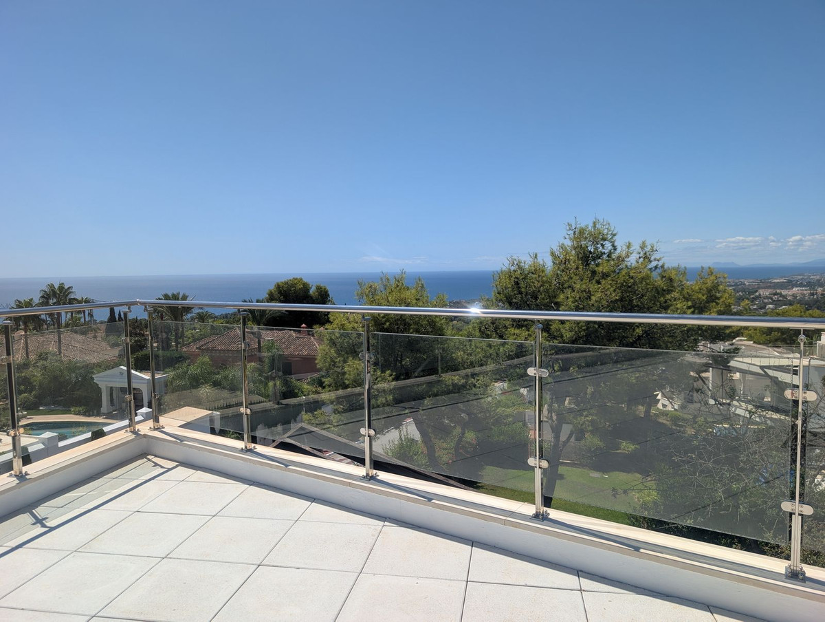 Se vende Pareada de 5 dormitorios en Costa Del Sol, Málaga, España
