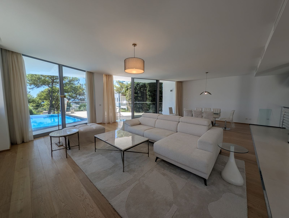 Se vende Pareada de 5 dormitorios en Costa Del Sol, Málaga, España