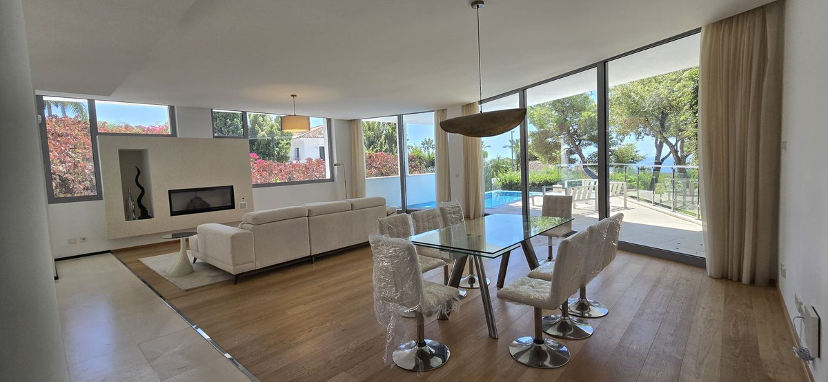 Se vende Pareada de 5 dormitorios en Costa Del Sol, Málaga, España