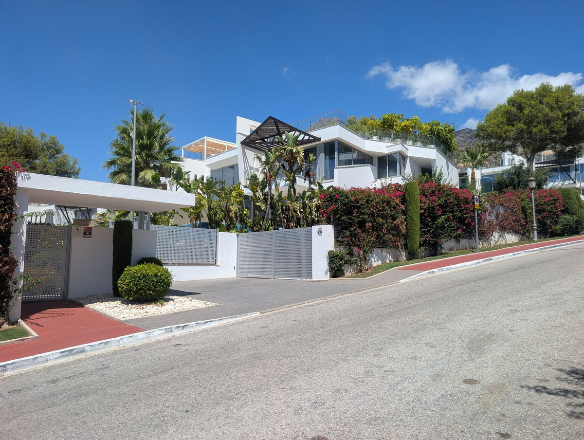 Se vende Pareada de 5 dormitorios en Costa Del Sol, Málaga, España