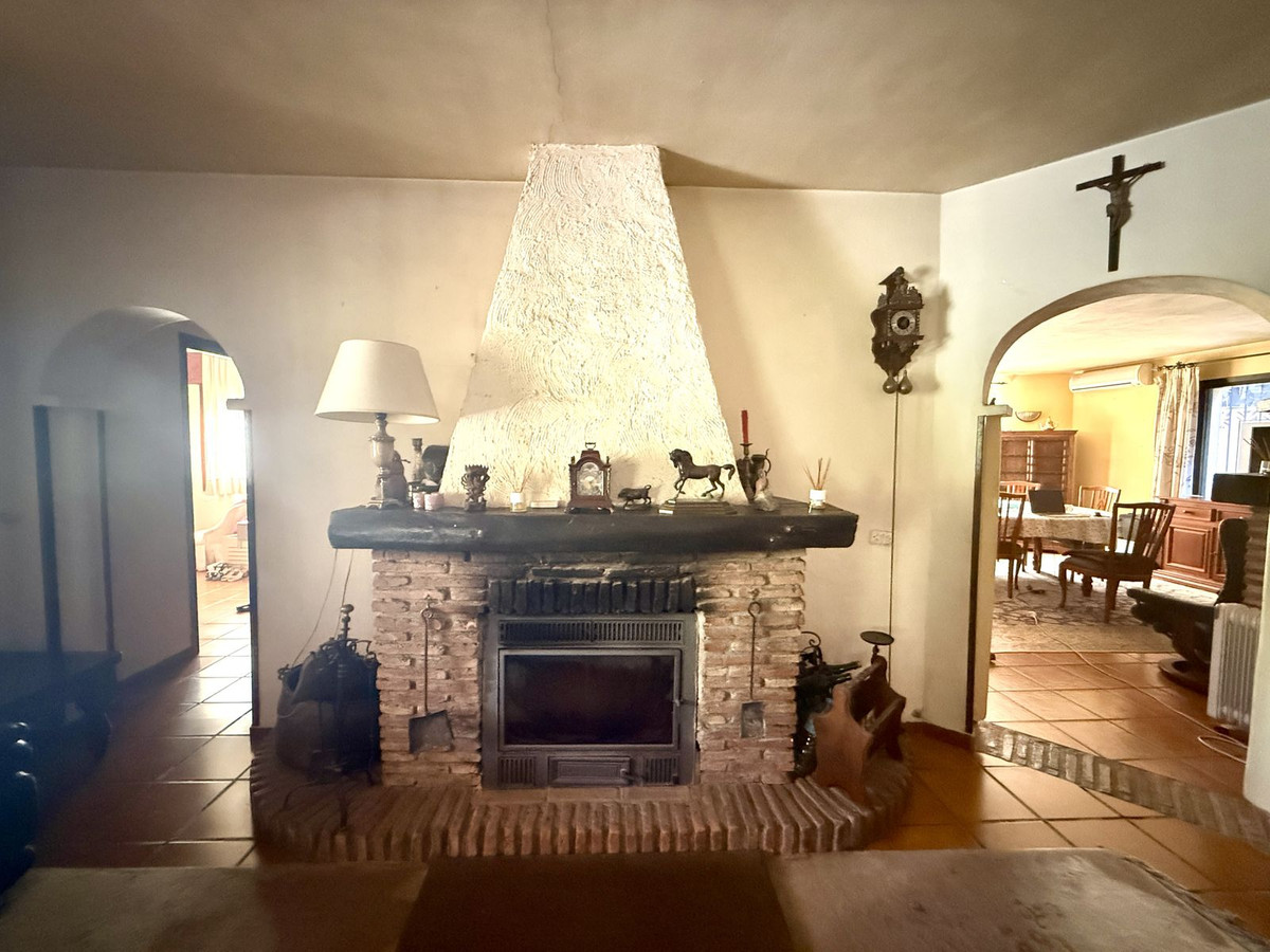 Se vende Villa - Chalet de 5 dormitorios en Costa Del Sol, Málaga, España