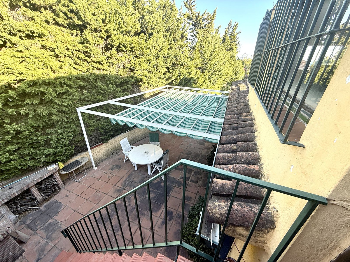 Se vende Villa - Chalet de 5 dormitorios en Costa Del Sol, Málaga, España