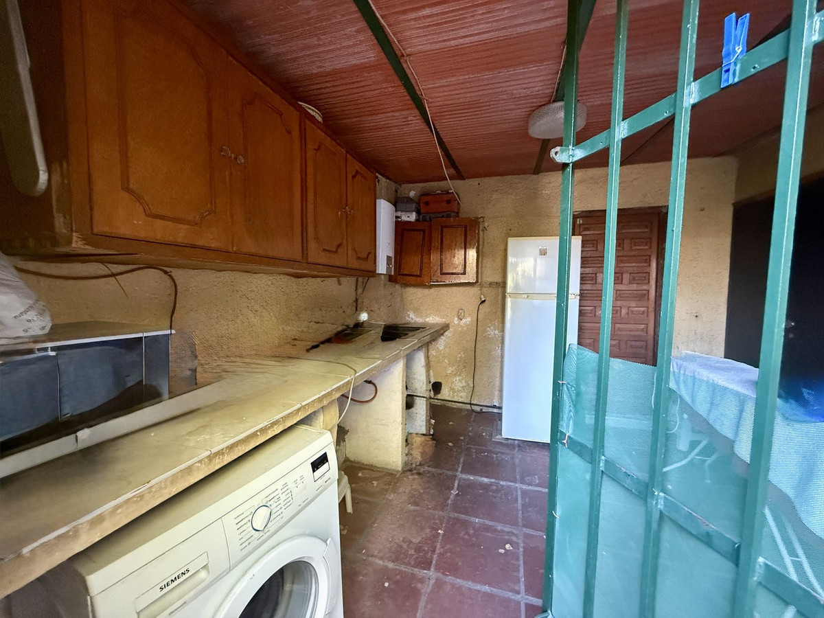 Se vende Villa - Chalet de 5 dormitorios en Costa Del Sol, Málaga, España