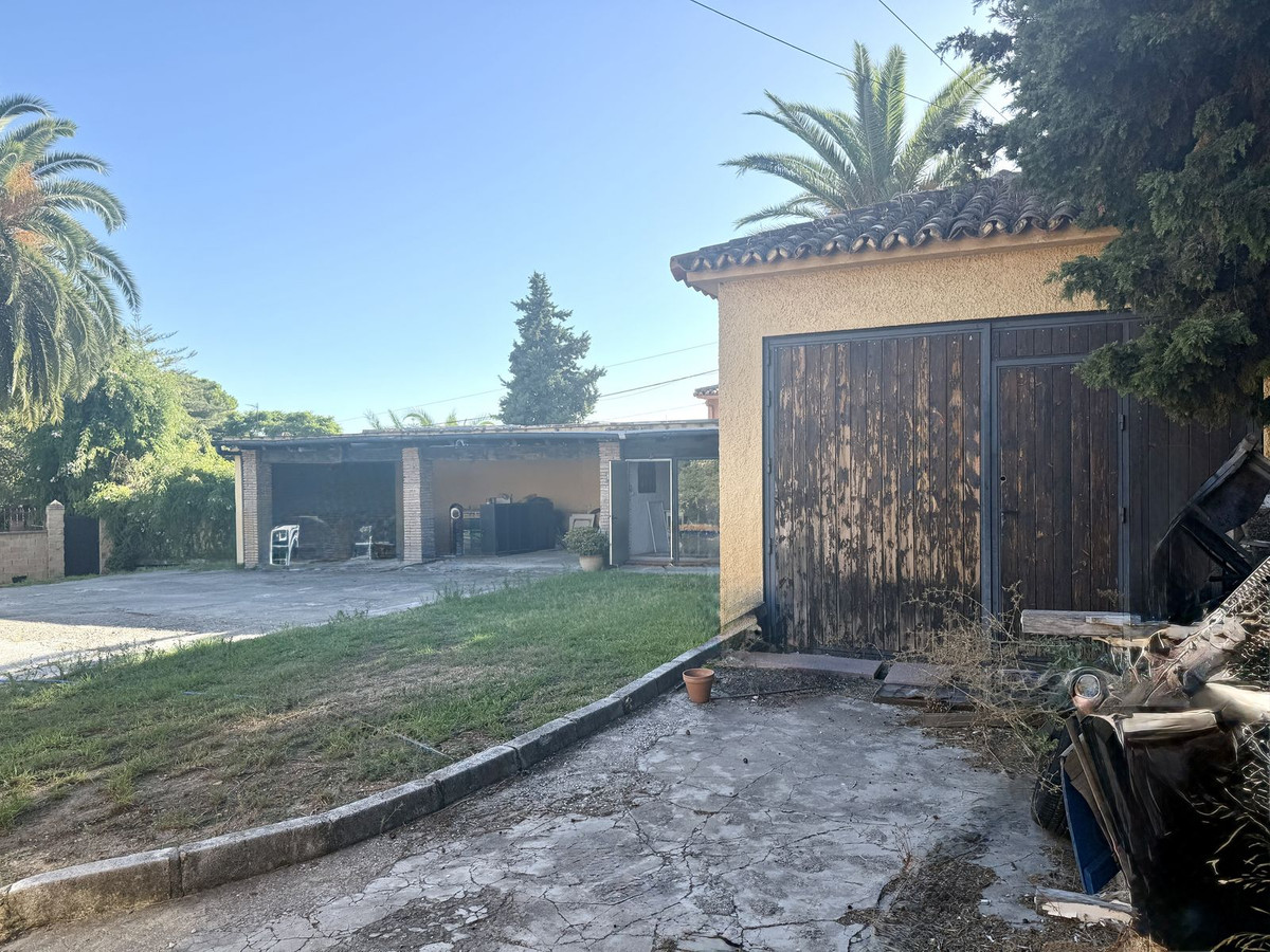 Se vende Villa - Chalet de 5 dormitorios en Costa Del Sol, Málaga, España