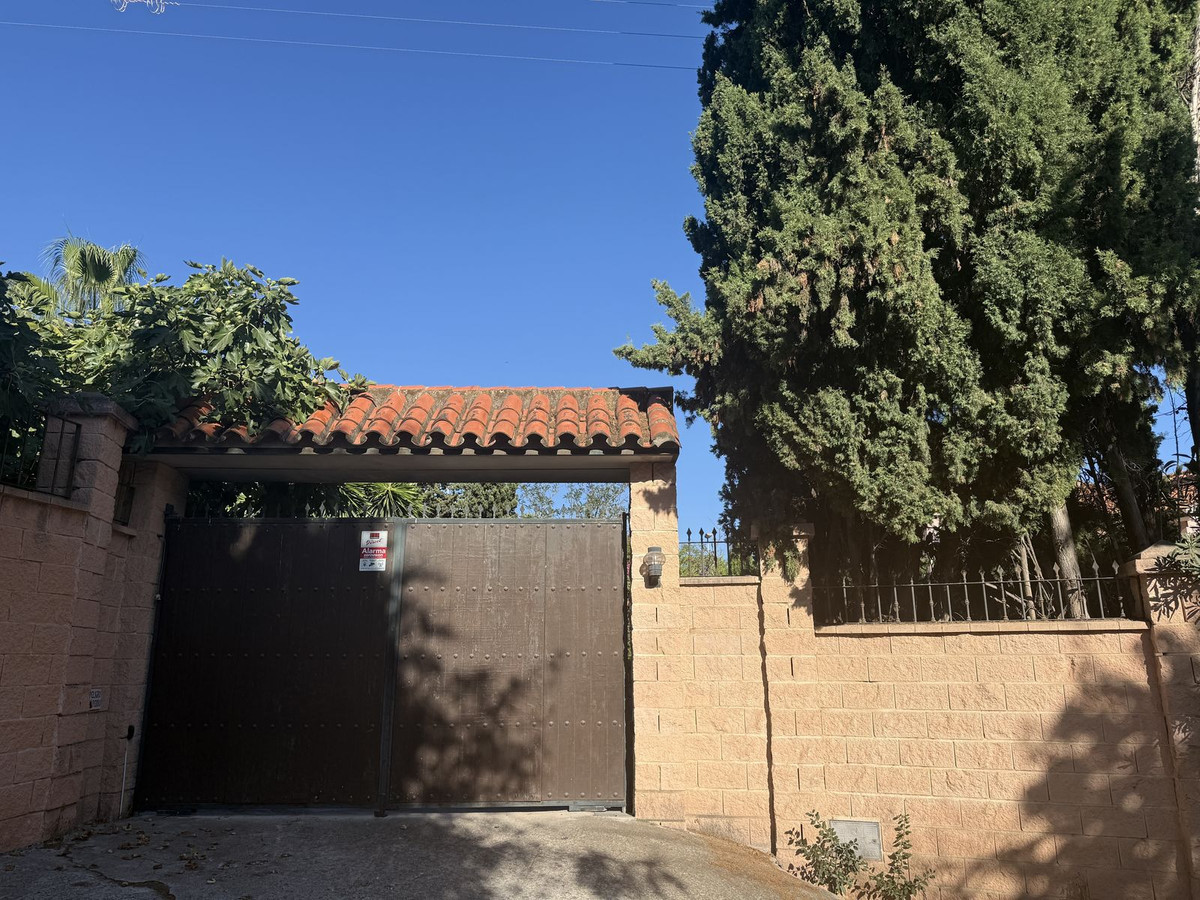 Se vende Villa - Chalet de 5 dormitorios en Costa Del Sol, Málaga, España