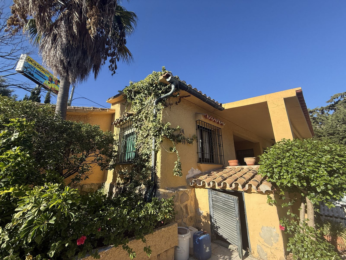 Se vende Villa - Chalet de 5 dormitorios en Costa Del Sol, Málaga, España