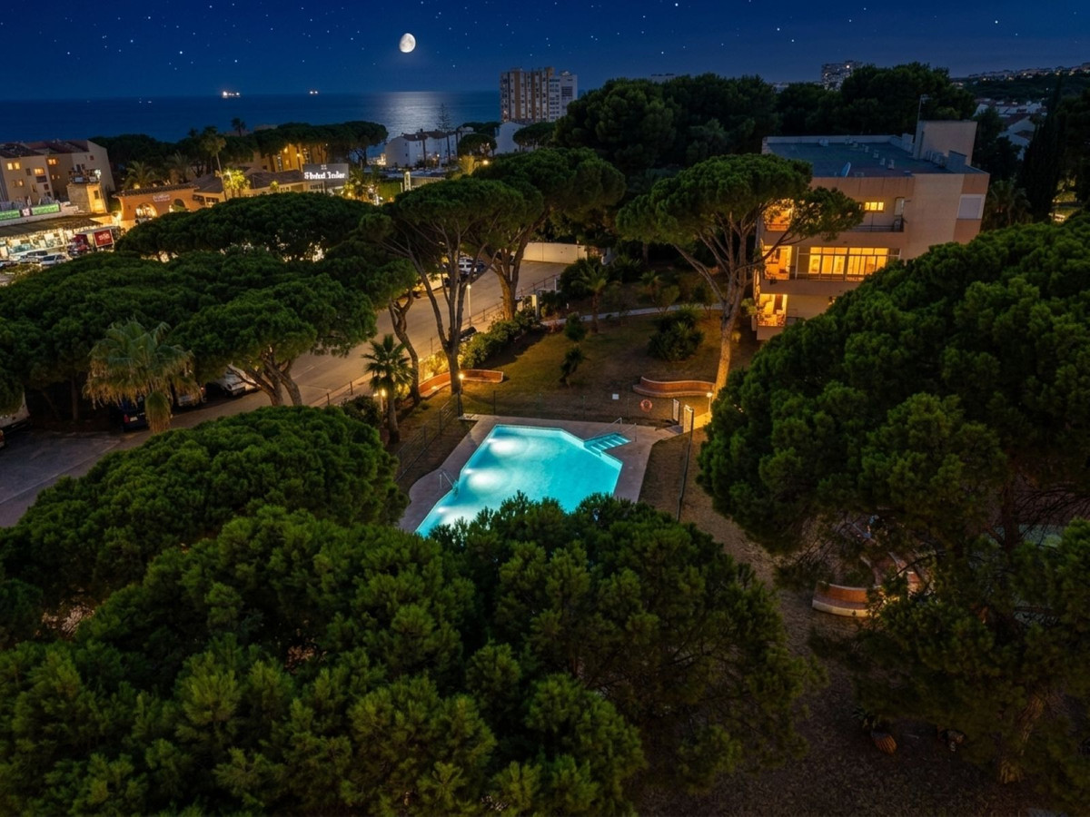 Se vende Ático de 2 dormitorios en Costa Del Sol, Málaga, España